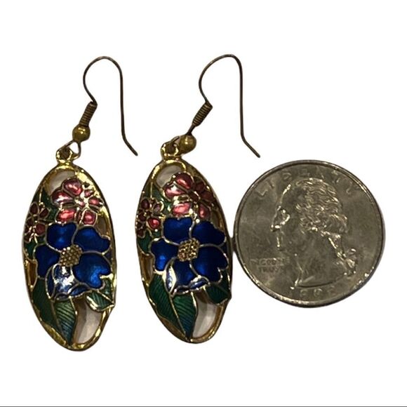 Vintage blue flower oval enamel earrings . - Picture 4 of 7